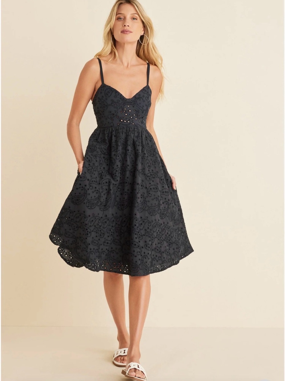 Black Eyelet Spaghetti Strap Sundress Size 6 - Picture 1 of 8